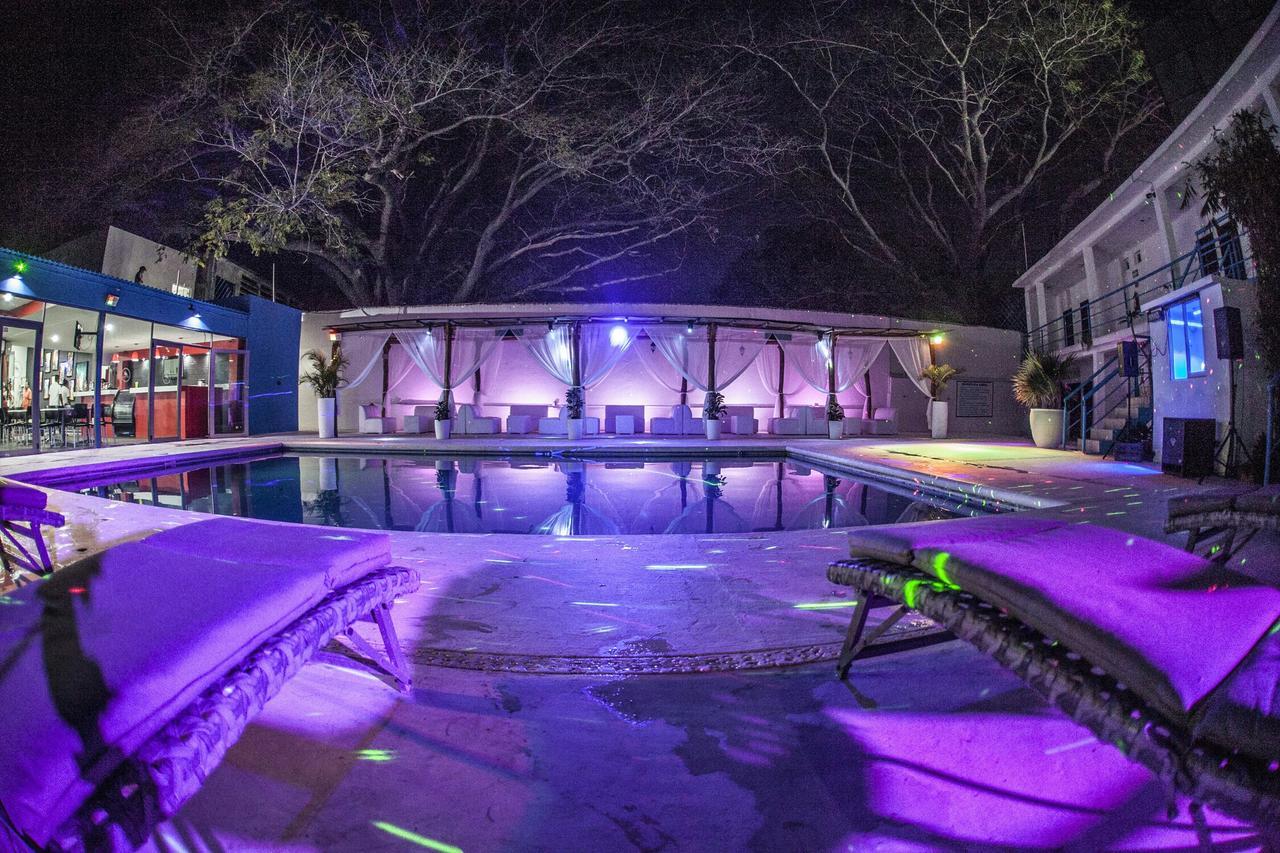 Hotel Santa Cruz Tehuantepec Santo Domingo Tehuantepec Екстериор снимка